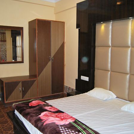 Hotel Sobo Central Srīnagar 외부 사진