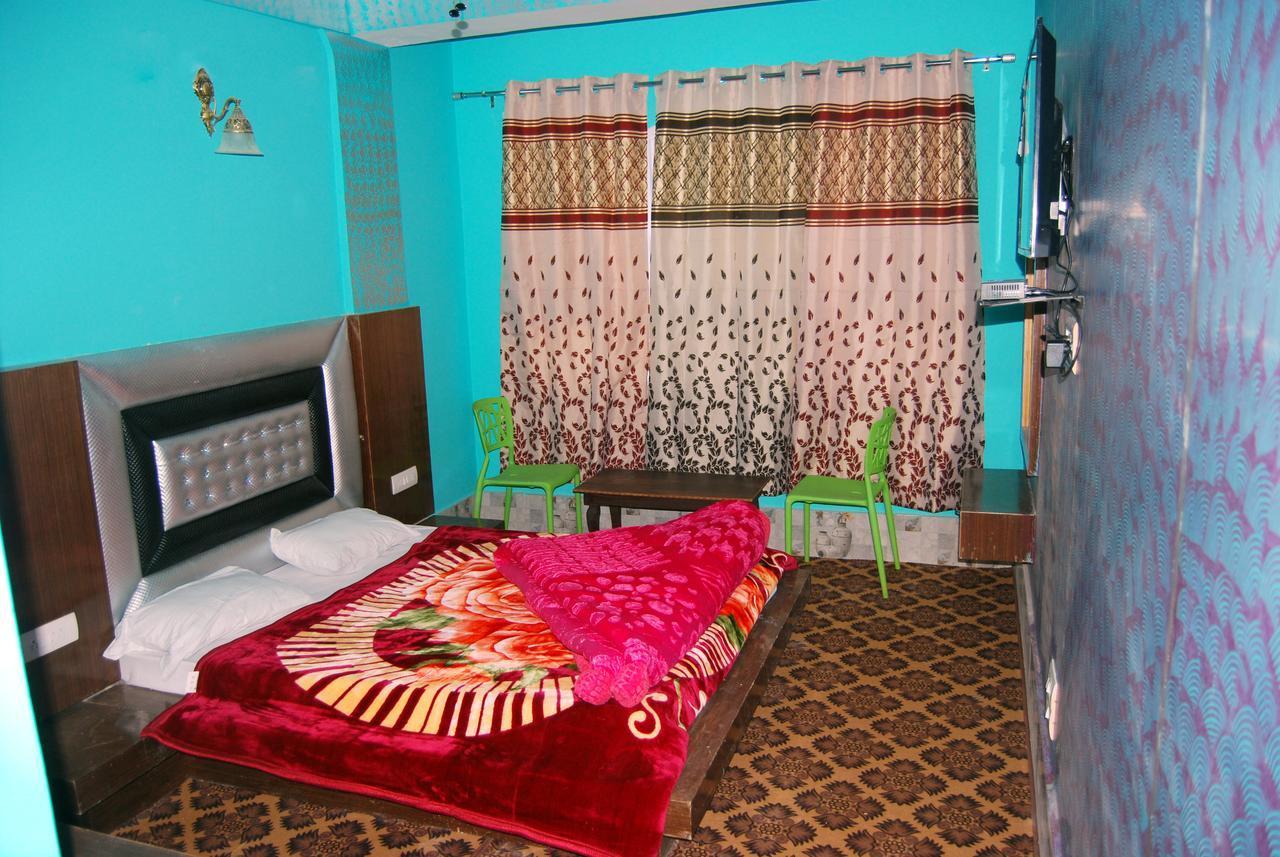 Hotel Sobo Central Srīnagar 외부 사진