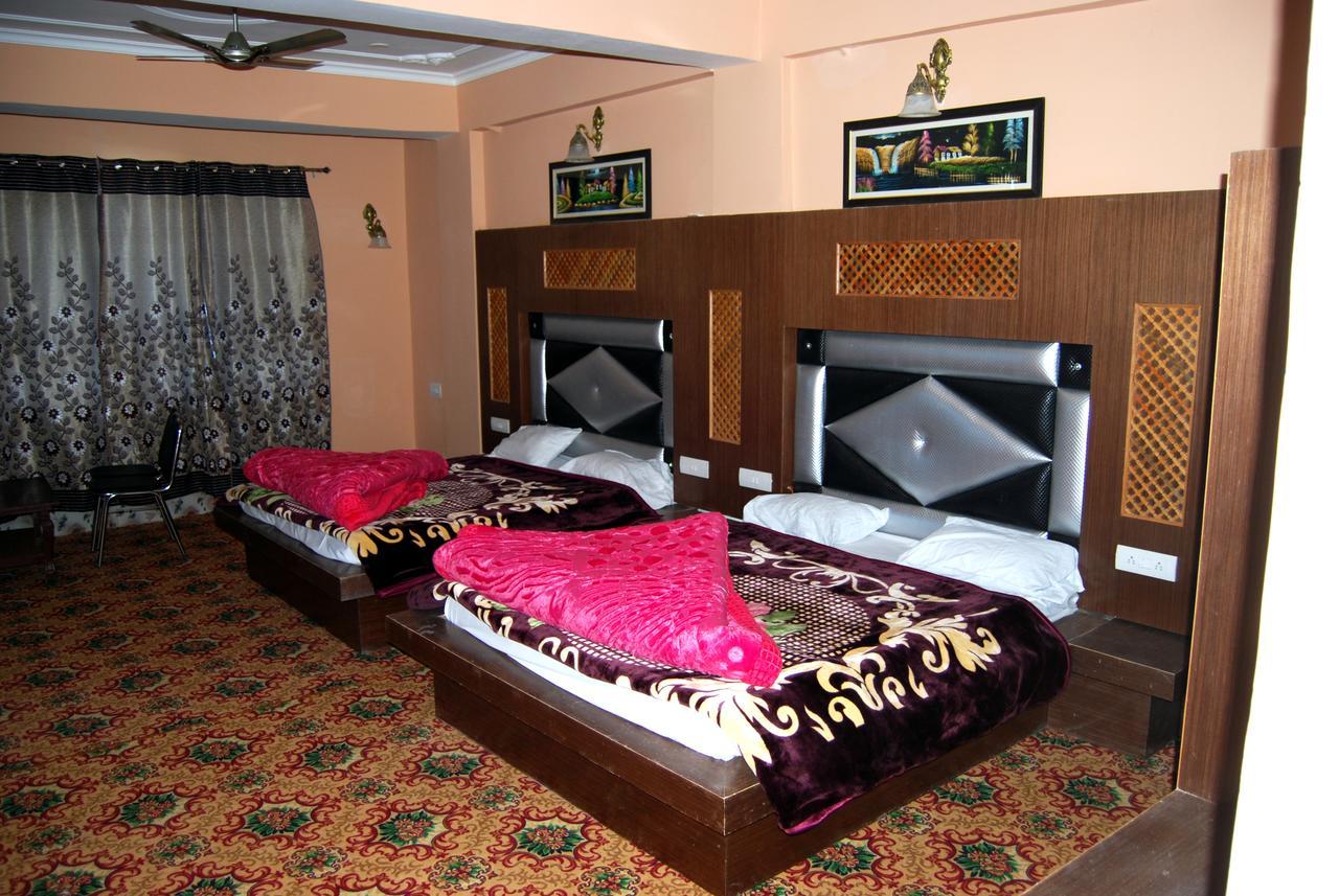 Hotel Sobo Central Srīnagar 외부 사진