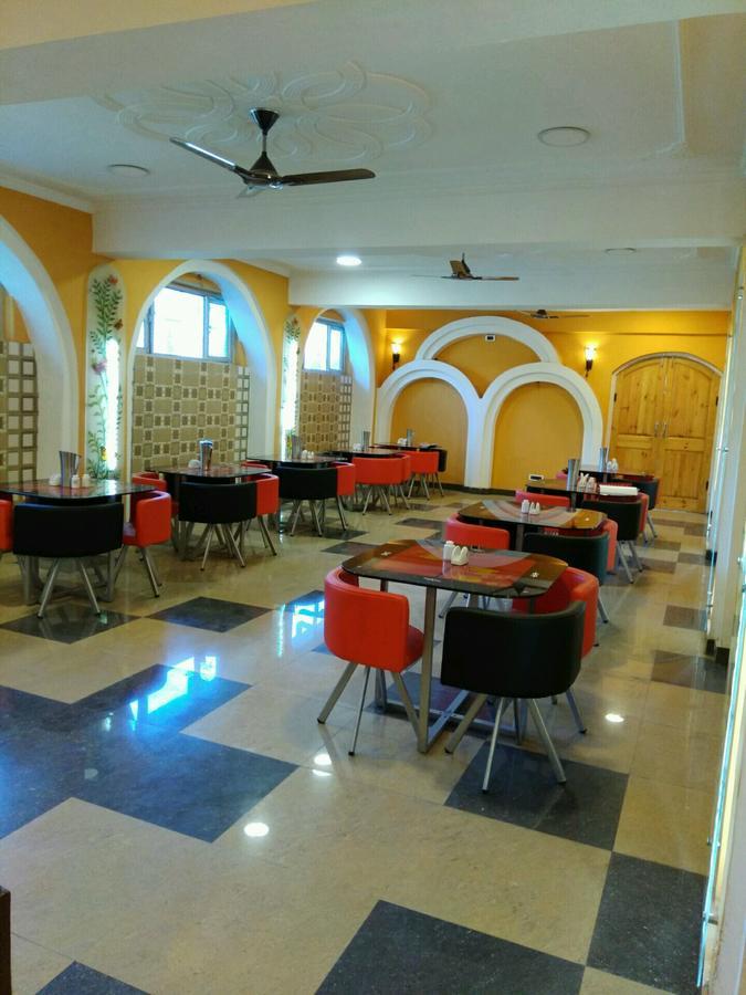 Hotel Sobo Central Srīnagar 외부 사진